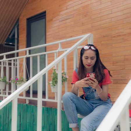 Pomelo Homestay Phong Nha Zewnętrze zdjęcie